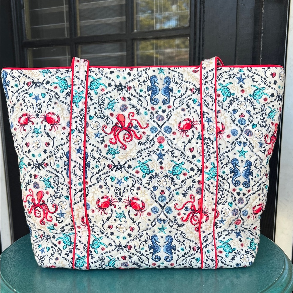 Vera Bradley Small Vera Tote in Sea Life - Picture 2 of 6